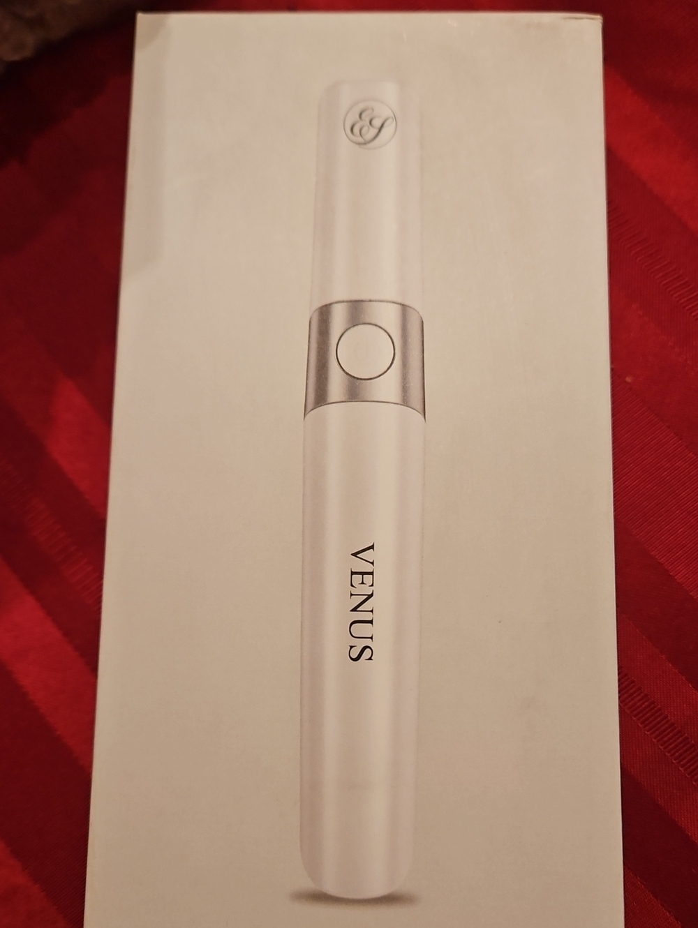 VENUS White Skincare Device with Silver Trim